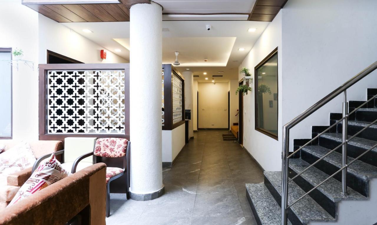 Hotel Seven- Center Of City Chandīgarh Екстериор снимка