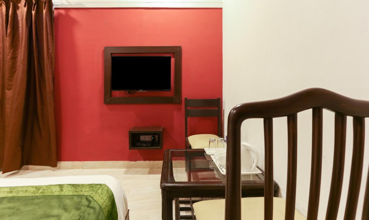Hotel Seven- Center Of City Chandīgarh Екстериор снимка