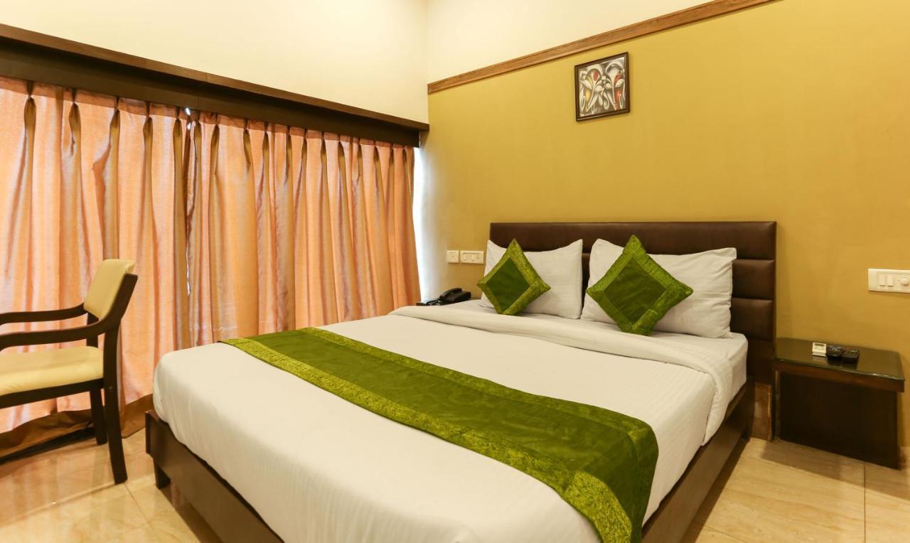 Hotel Seven- Center Of City Chandīgarh Екстериор снимка