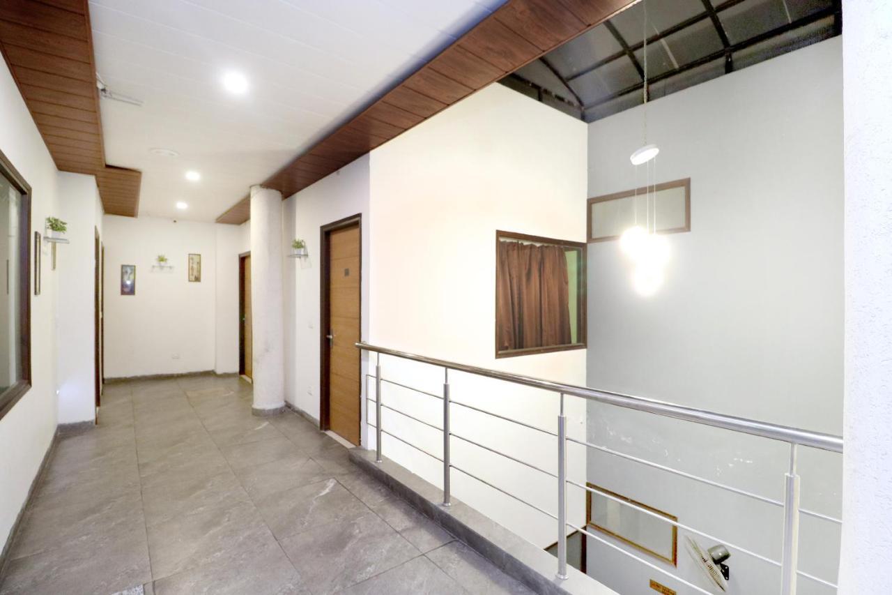 Hotel Seven- Center Of City Chandīgarh Екстериор снимка