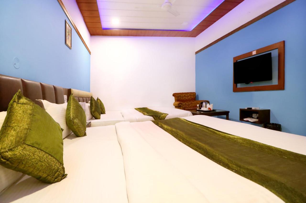 Hotel Seven- Center Of City Chandīgarh Екстериор снимка