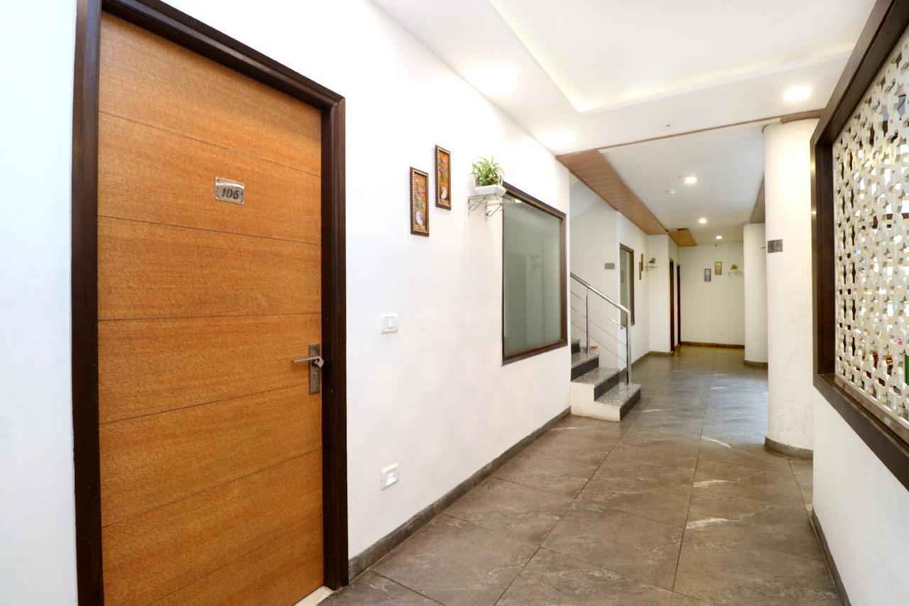 Hotel Seven- Center Of City Chandīgarh Екстериор снимка