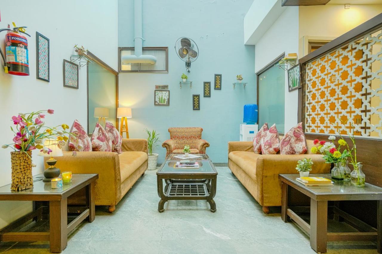 Hotel Seven- Center Of City Chandīgarh Екстериор снимка