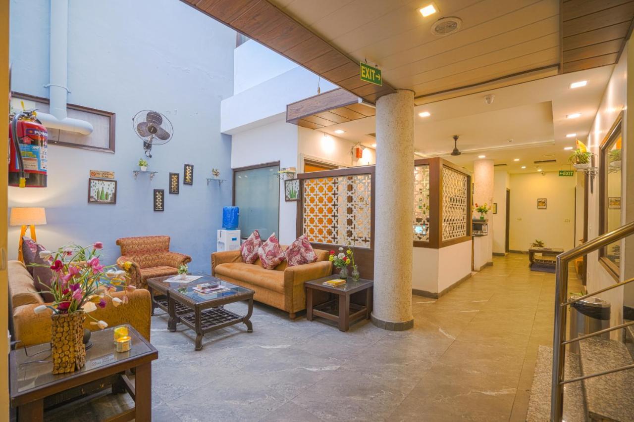 Hotel Seven- Center Of City Chandīgarh Екстериор снимка